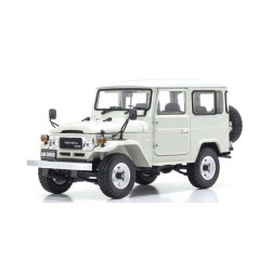 Toyota Land Cruiser 40 Van (BJ42V) 1980 Blanco Kyosho 1:18 KS08971W